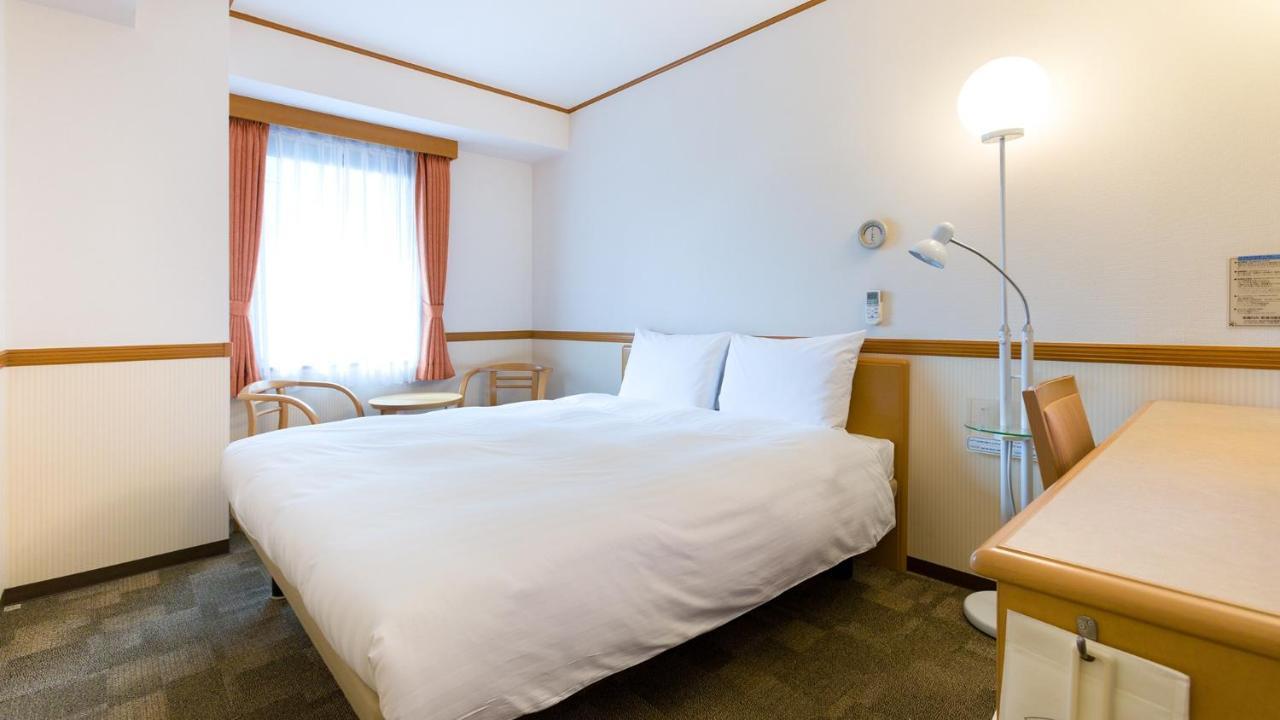 Toyoko Inn Naha Omoromachi Ekimae Bagian luar foto