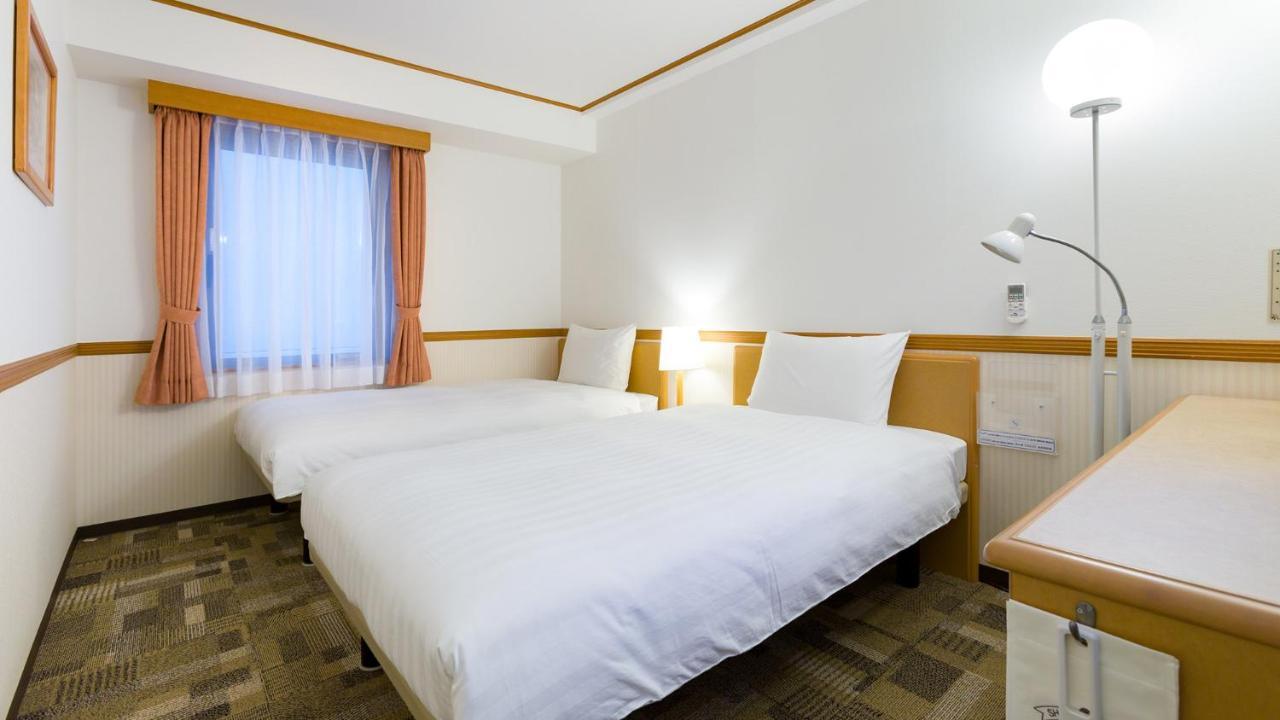 Toyoko Inn Naha Omoromachi Ekimae Bagian luar foto