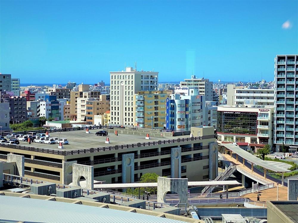 Toyoko Inn Naha Omoromachi Ekimae Bagian luar foto
