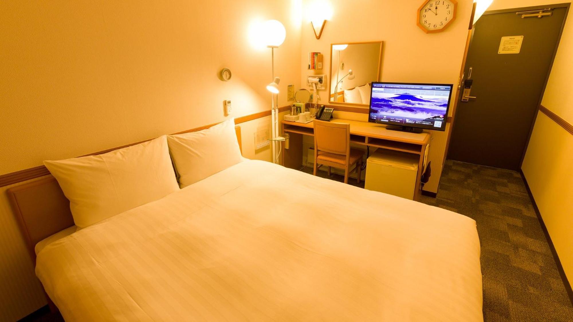 Toyoko Inn Naha Omoromachi Ekimae Ruang foto