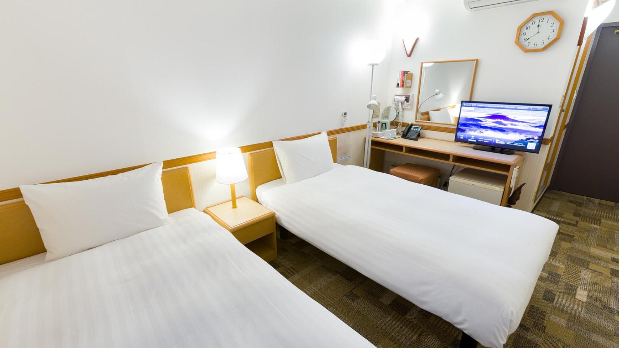 Toyoko Inn Naha Omoromachi Ekimae Ruang foto
