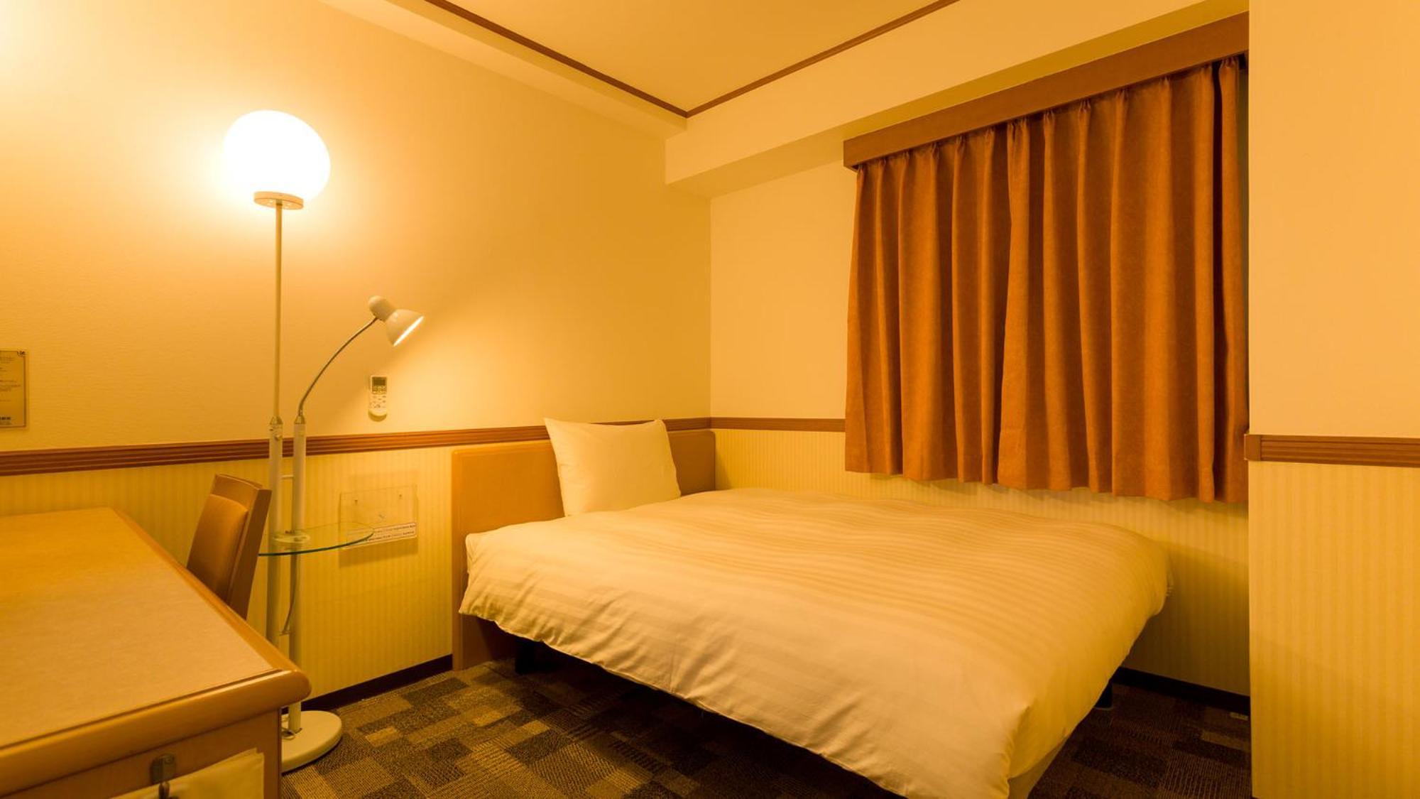 Toyoko Inn Naha Omoromachi Ekimae Ruang foto